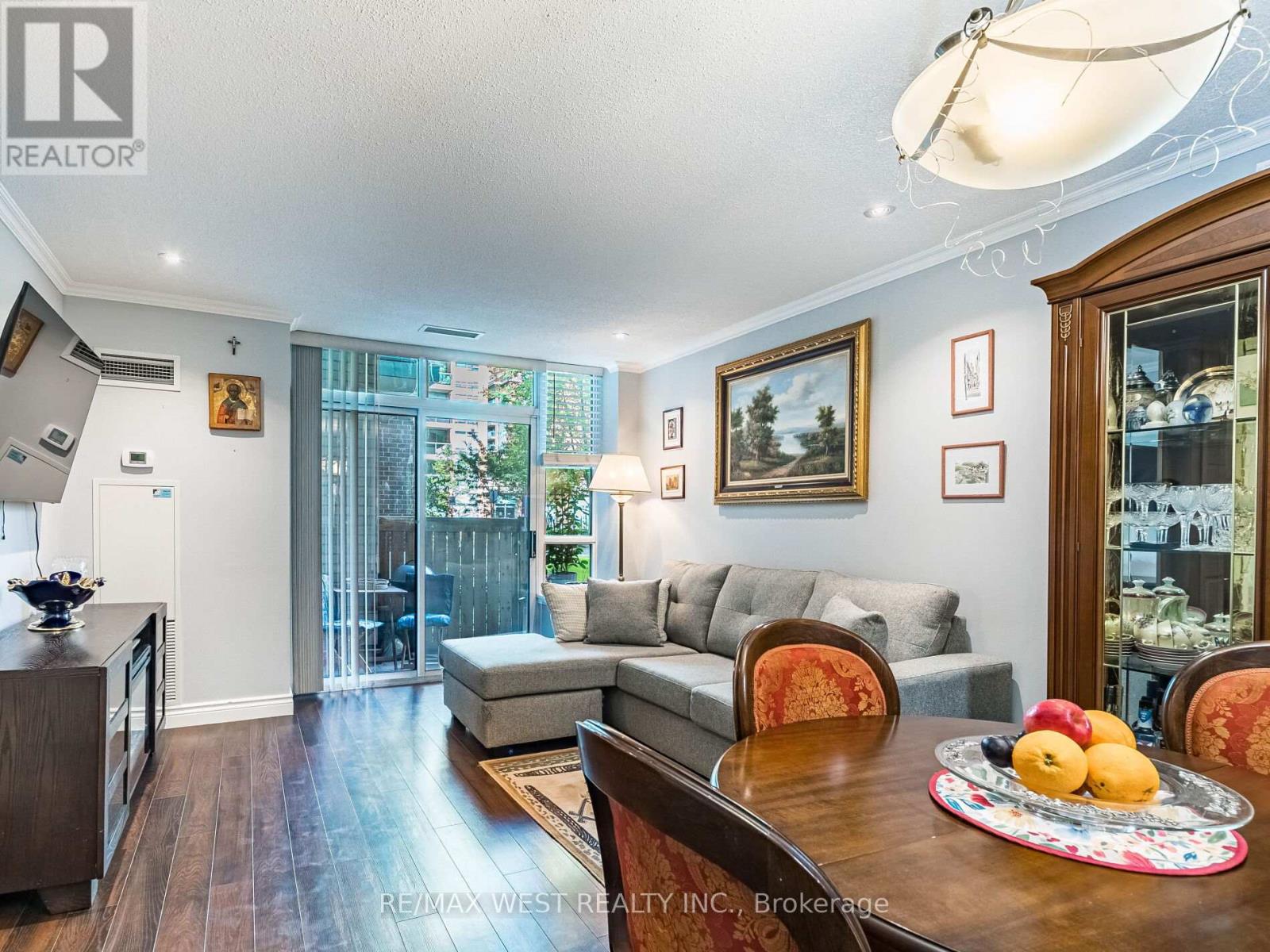 101 - 9 Michael Power Place, Toronto, Ontario  M9A 0A5 - Photo 18 - W12407744