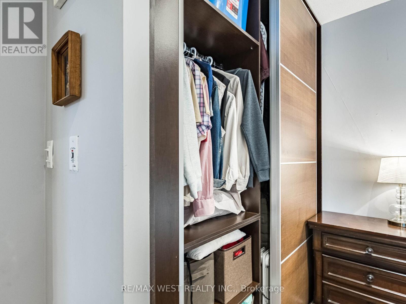 101 - 9 Michael Power Place, Toronto, Ontario  M9A 0A5 - Photo 29 - W12407744