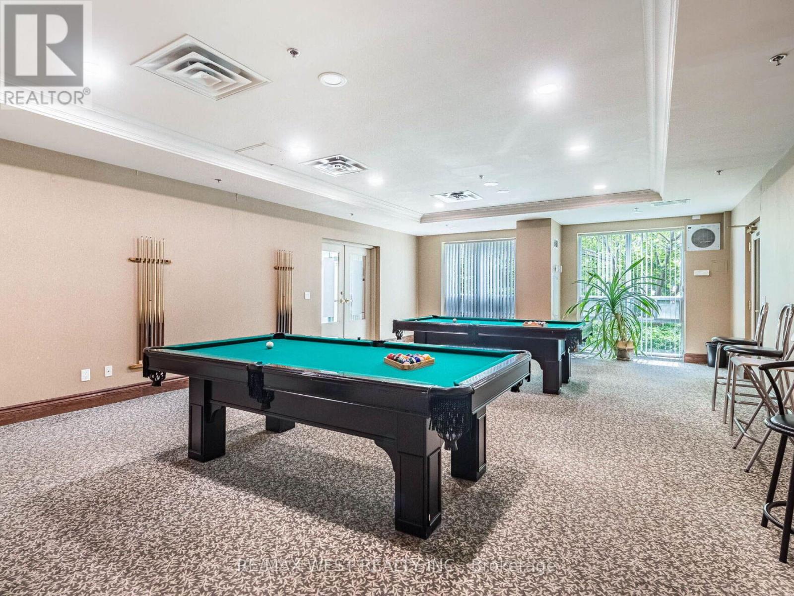 101 - 9 Michael Power Place, Toronto, Ontario  M9A 0A5 - Photo 39 - W12407744