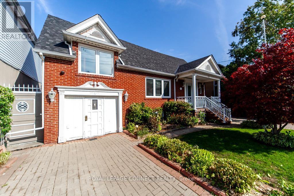 30 East Drive E, Toronto, Ontario  M6N 2N7 - Photo 2 - W12407772