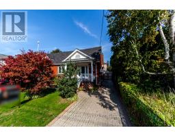 30 EAST DRIVE E, Toronto, Ontario