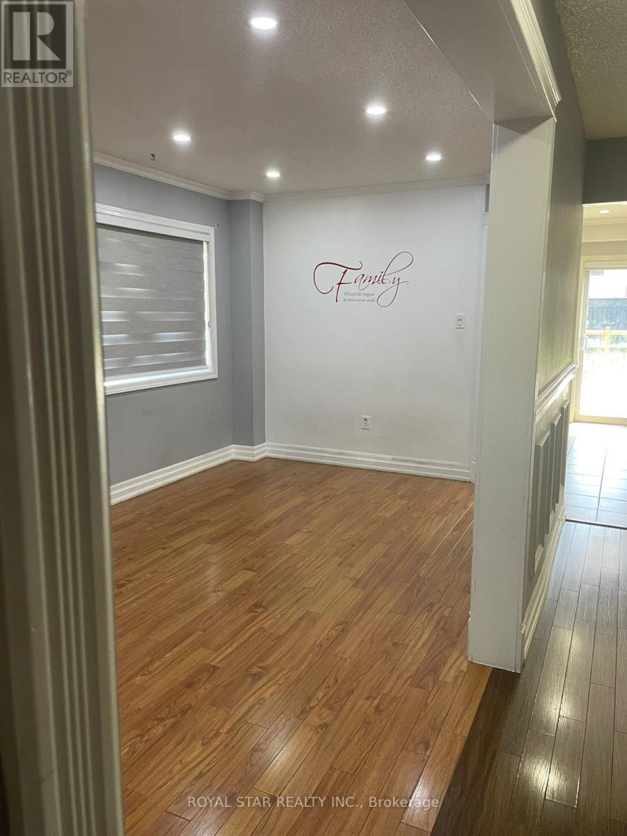 118 Tiller Trail, Brampton, Ontario  L6X 4S8 - Photo 17 - W12407779