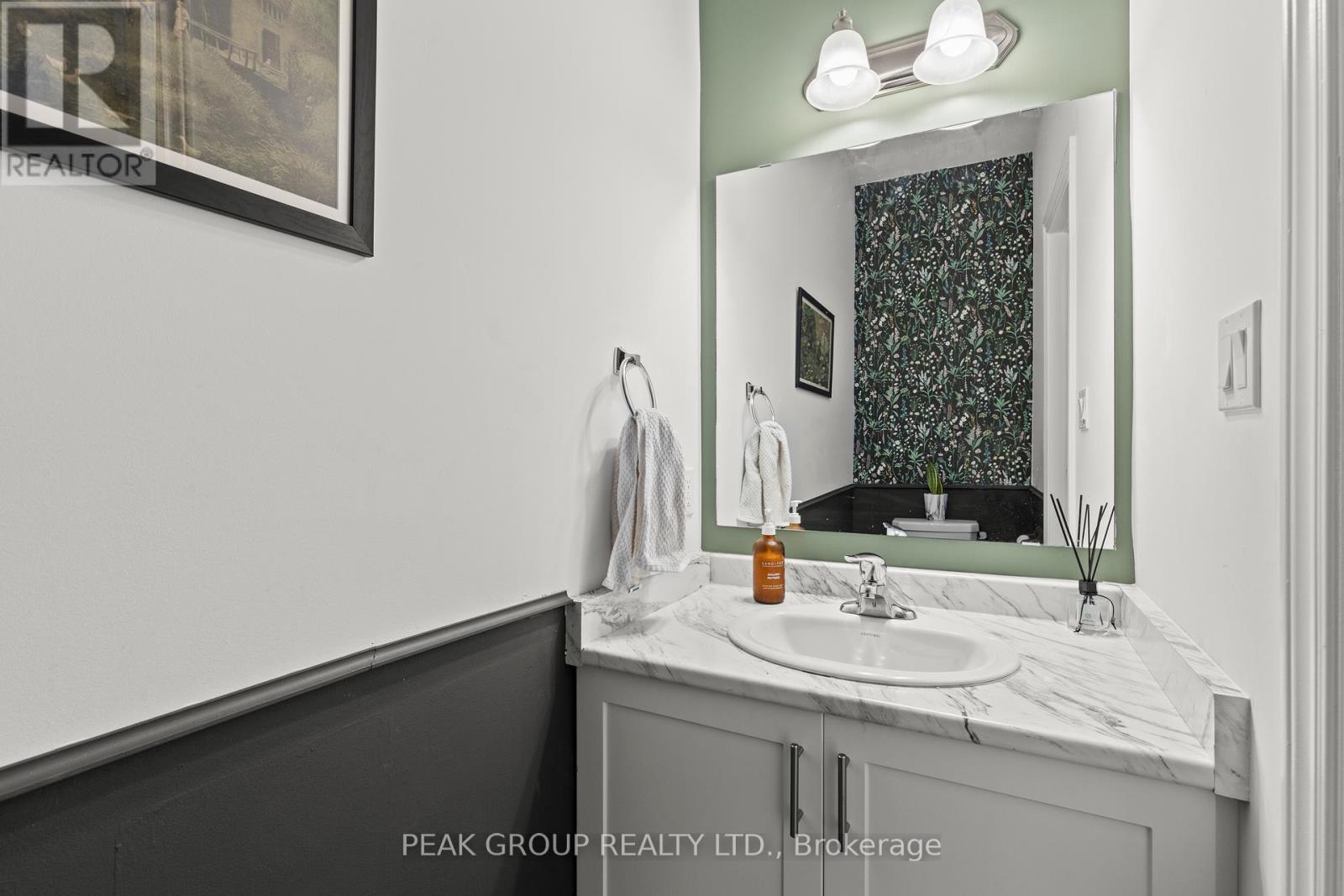 Lorem Ipsum Do, Thorold, Ontario  L2V  - Photo 13 - DEMO28871777