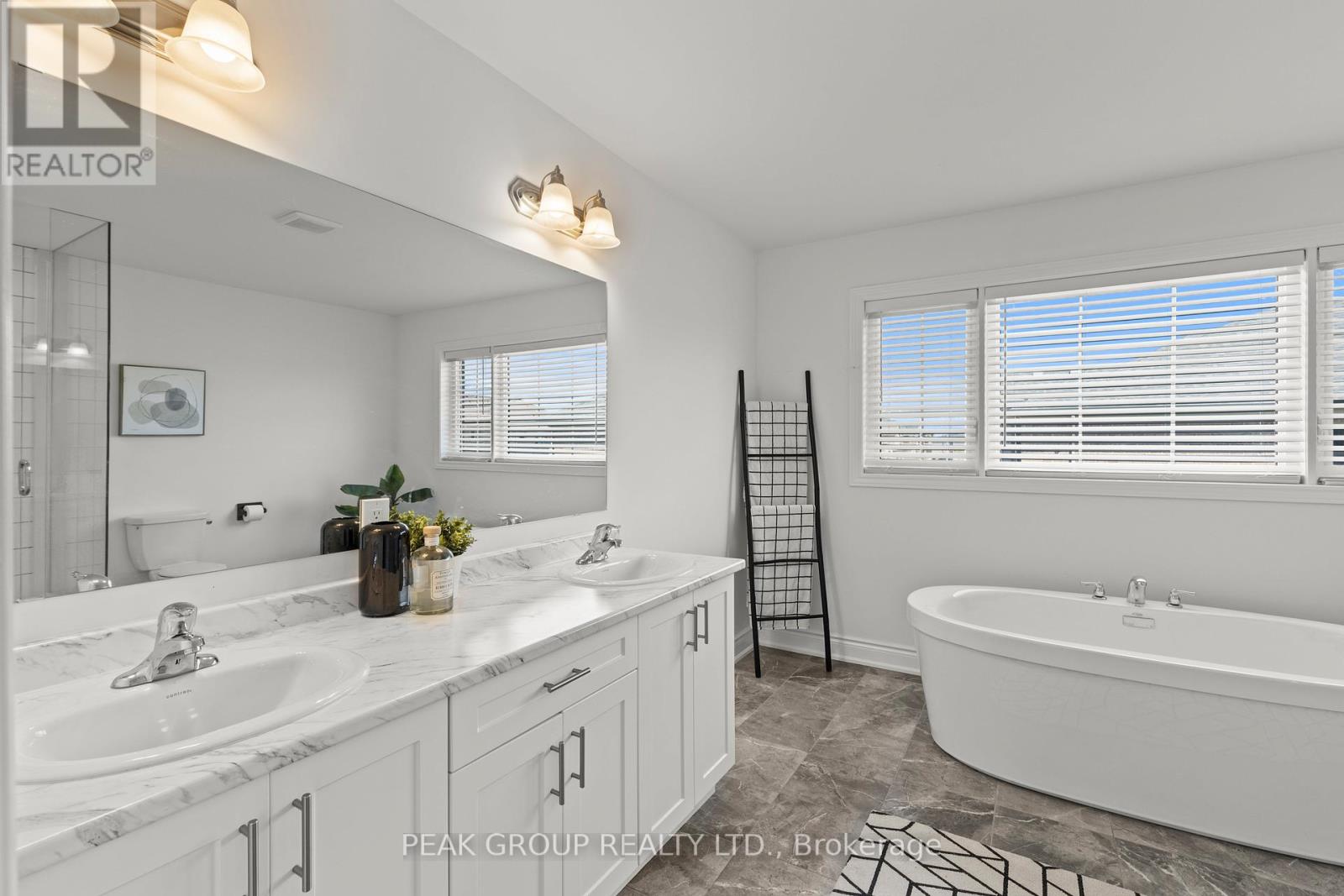 Lorem Ipsum Do, Thorold, Ontario  L2V  - Photo 32 - DEMO28871777