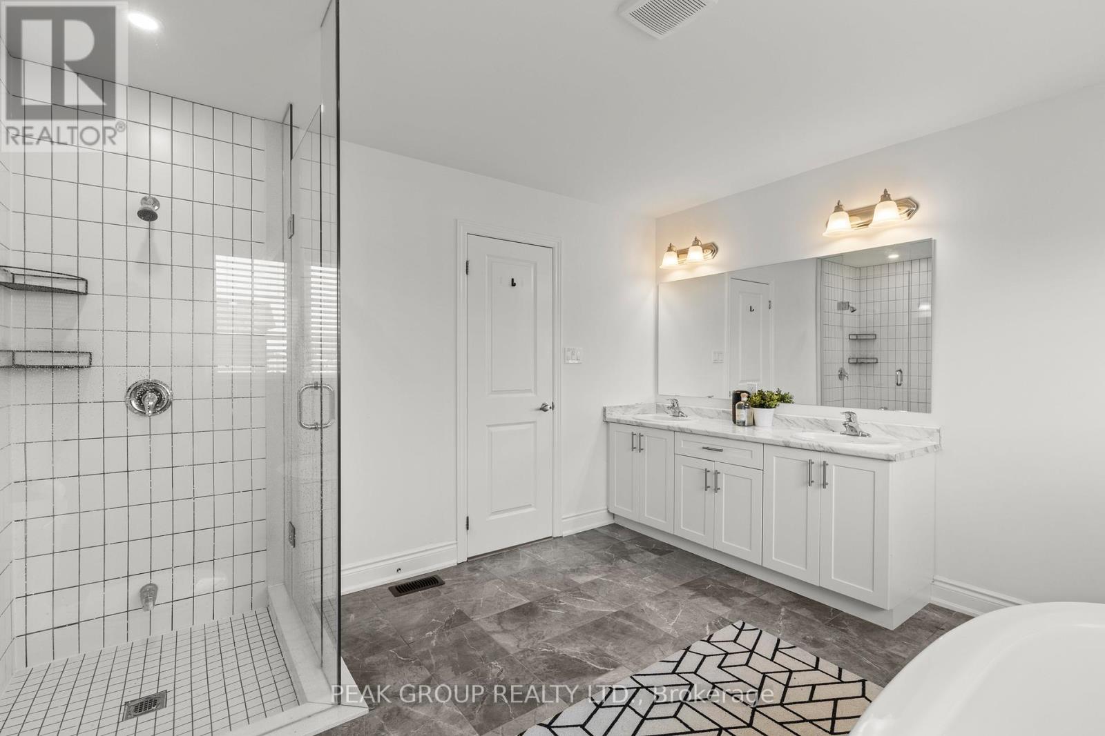 Lorem Ipsum Do, Thorold, Ontario  L2V  - Photo 33 - DEMO28871777