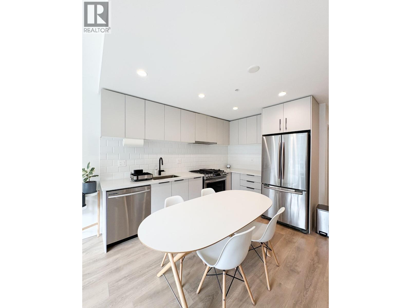 407 3038 St George Street, Port Moody, British Columbia  V3H 0L3 - Photo 4 - R3048659