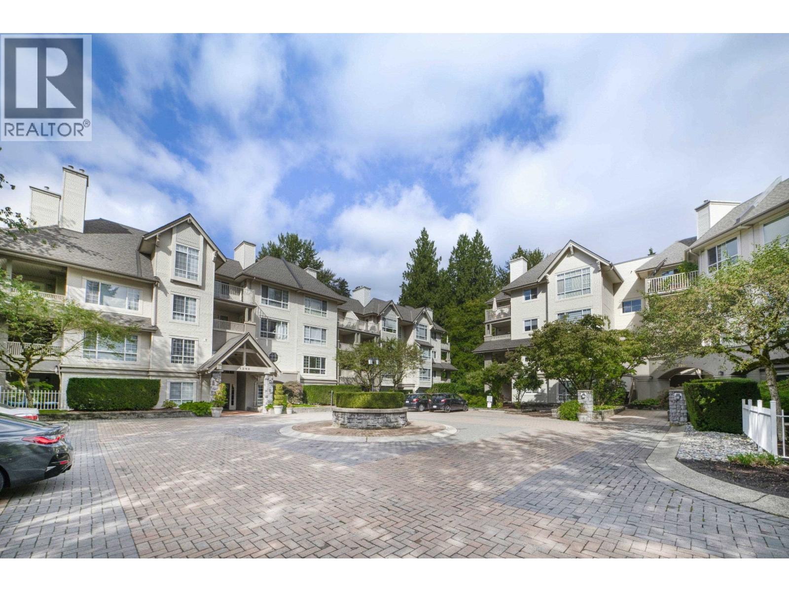 306 1242 Town Centre Boulevard, Coquitlam, British Columbia  V3B 7R6 - Photo 1 - R3048690
