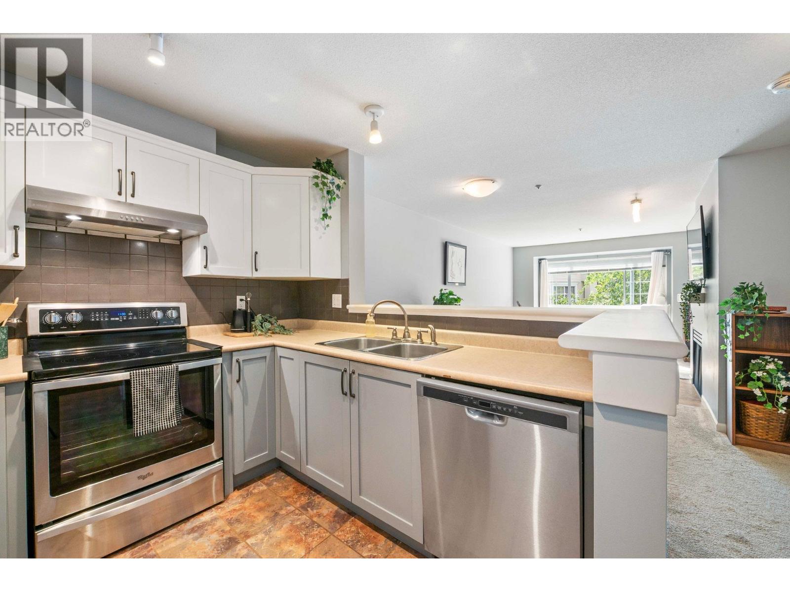 306 1242 Town Centre Boulevard, Coquitlam, British Columbia  V3B 7R6 - Photo 10 - R3048690