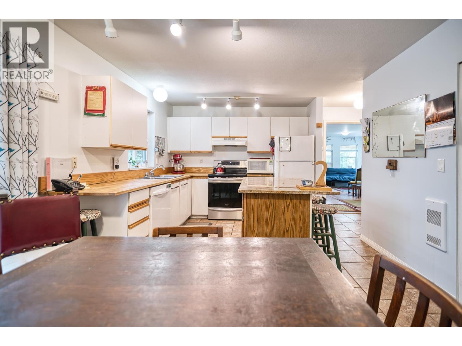 7955 Connor Road, Halfmoon Bay, British Columbia  V7Z 1A6 - Photo 14 - R3048667