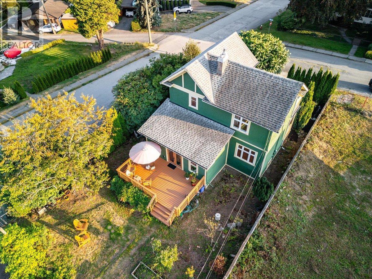 848 E 6th Street, North Vancouver, British Columbia  V7L 1R7 - Photo 34 - R3048686