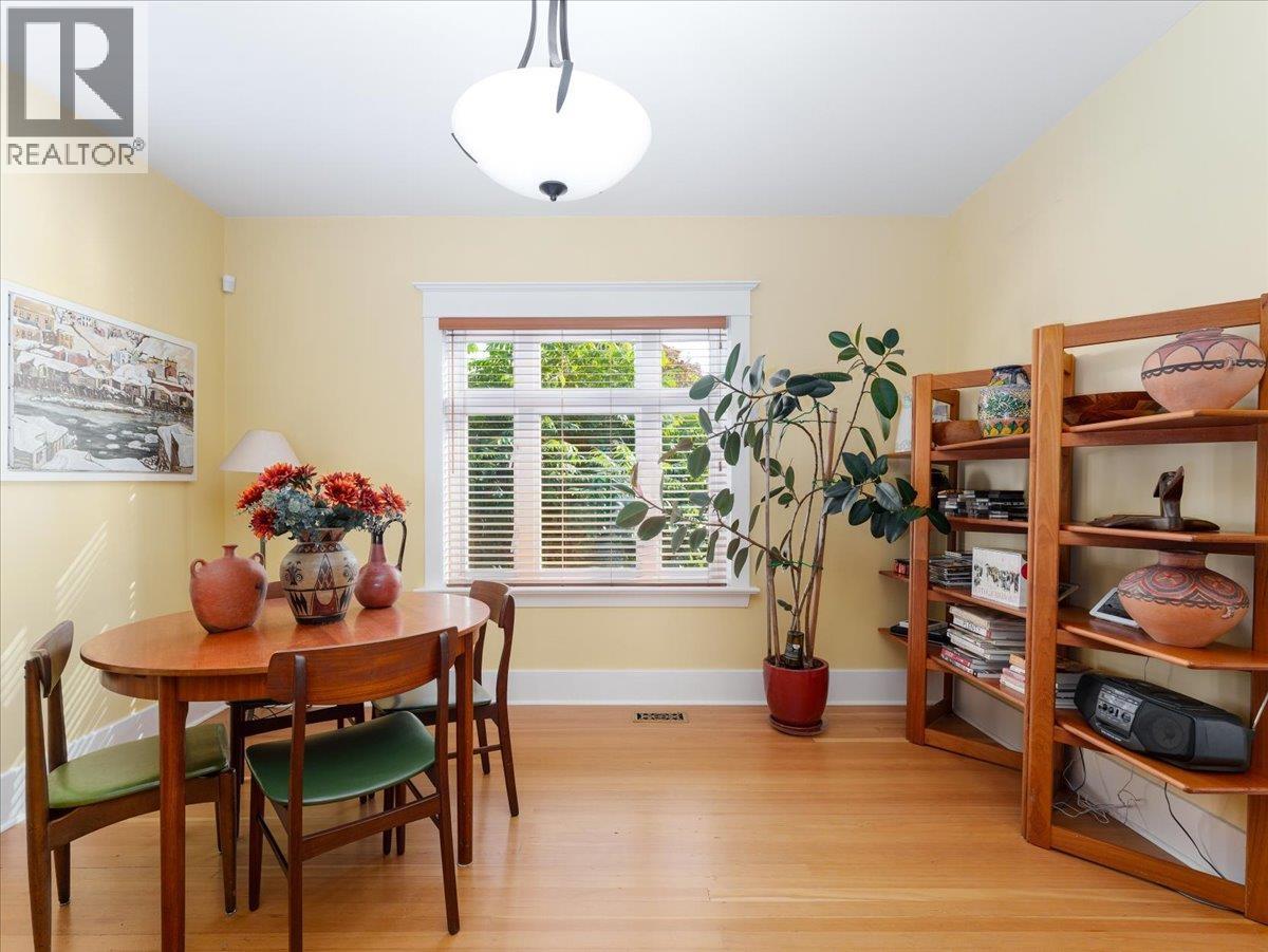 848 E 6th Street, North Vancouver, British Columbia  V7L 1R7 - Photo 7 - R3048686