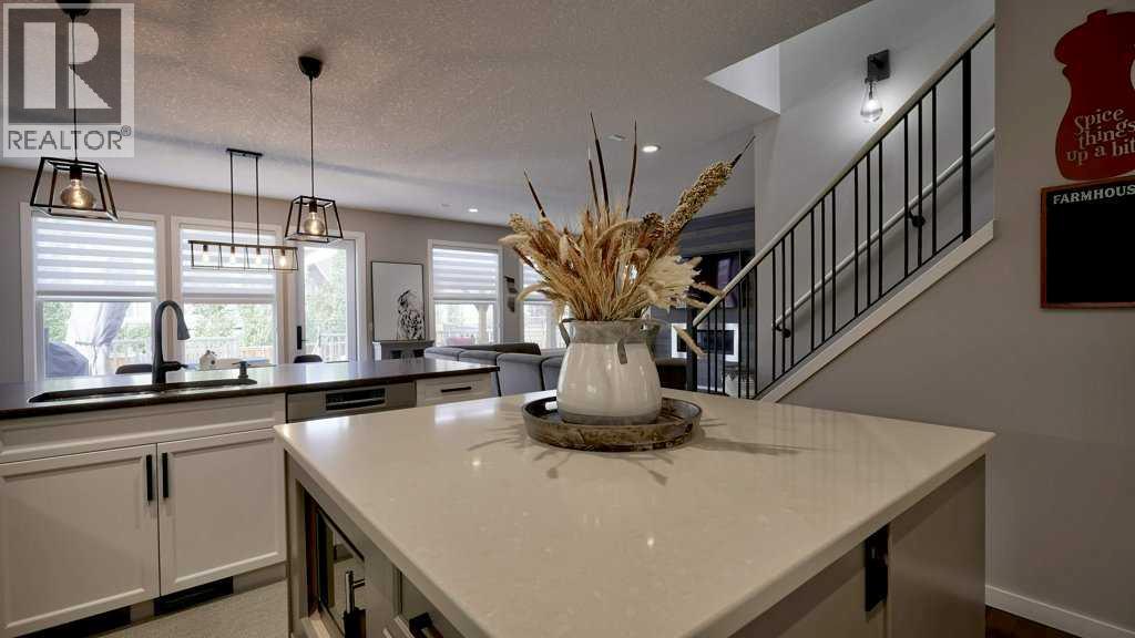 145 Kinniburgh Gardens, Chestermere, Alberta  T1X 0R7 - Photo 10 - A2253950