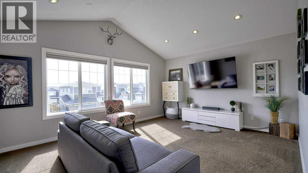 145 Kinniburgh Gardens, Chestermere, Alberta  T1X 0R7 - Photo 22 - A2253950