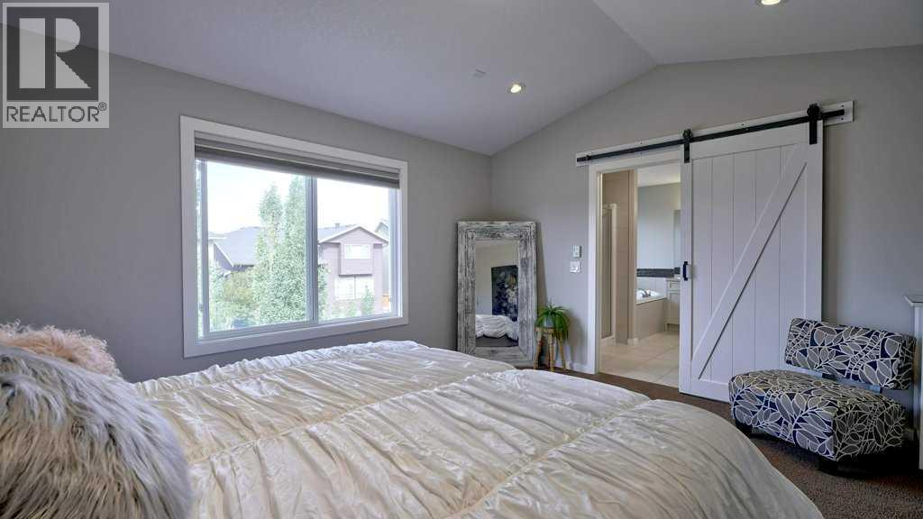 145 Kinniburgh Gardens, Chestermere, Alberta  T1X 0R7 - Photo 25 - A2253950