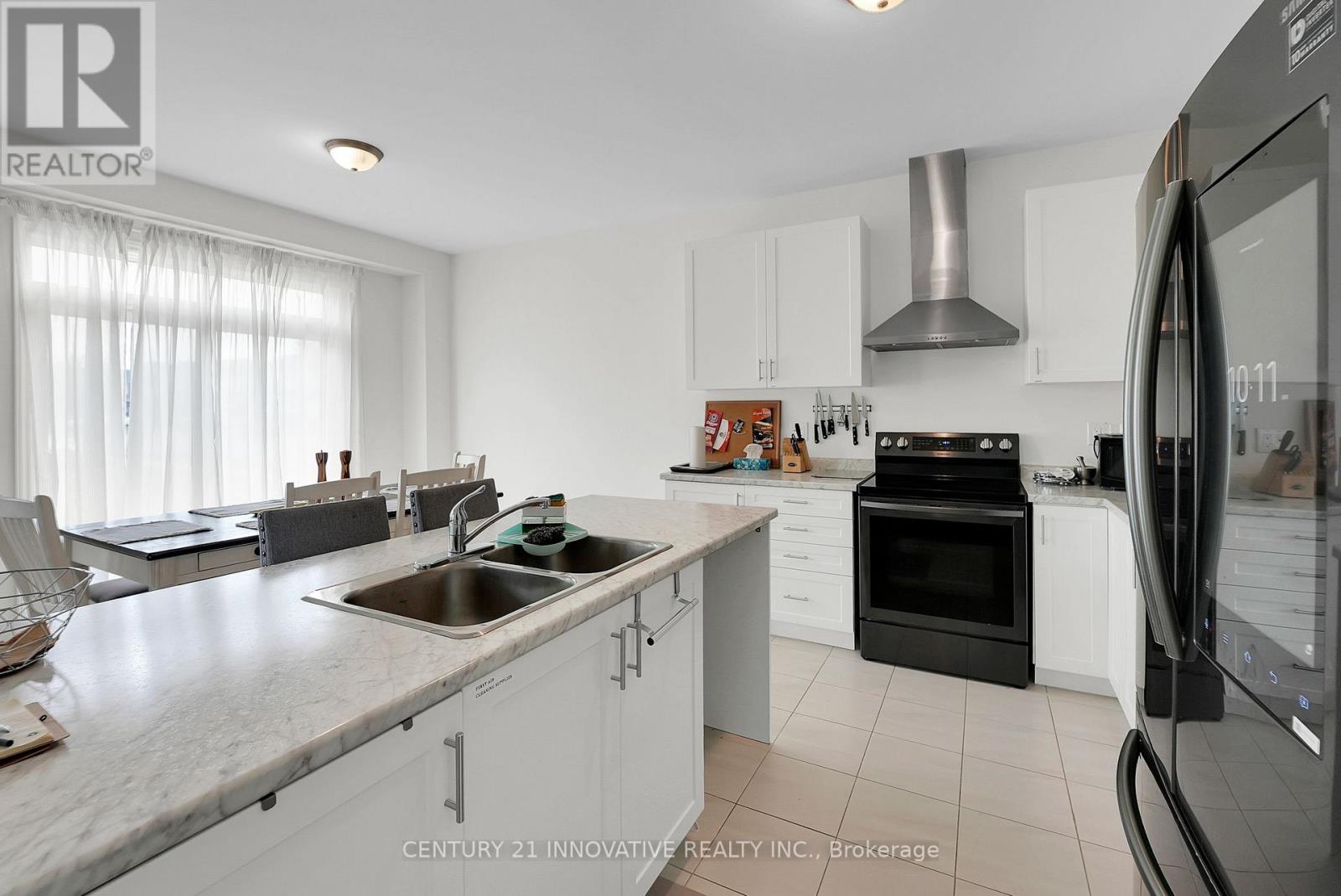 1450 Sharon Drive, Fort Erie, Ontario  L2A 0C8 - Photo 13 - X12407721