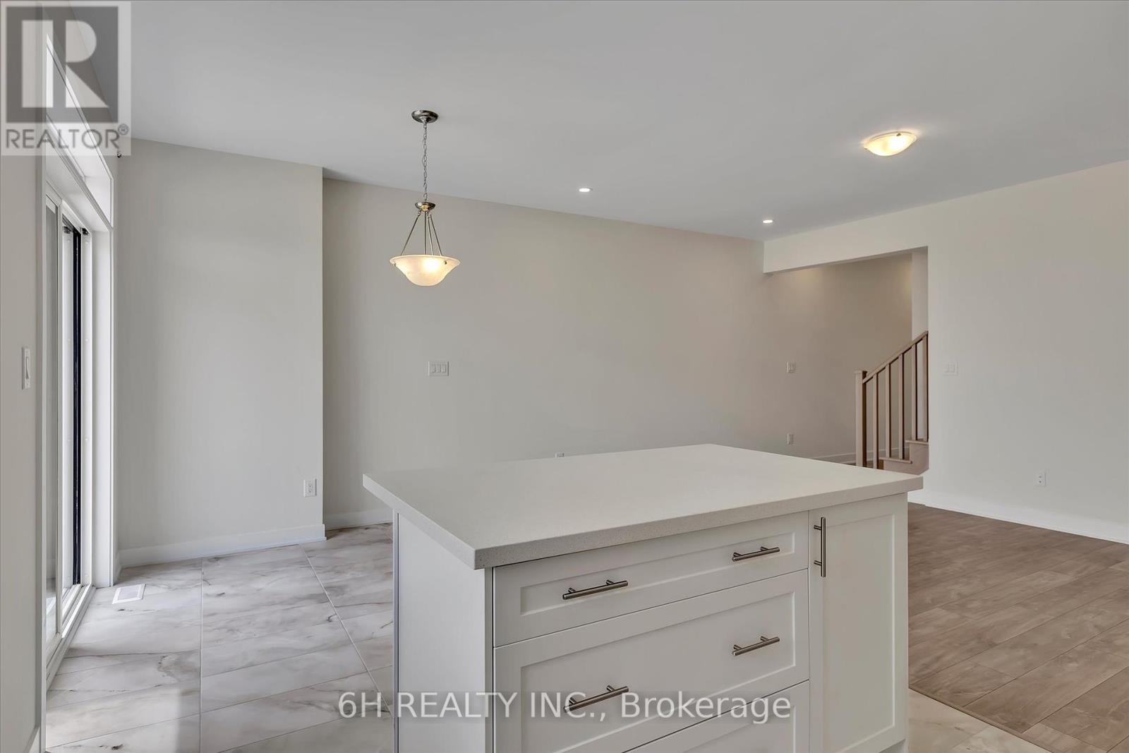 145 Pike Street, Peterborough, Ontario  K9K 0J5 - Photo 17 - X12407726