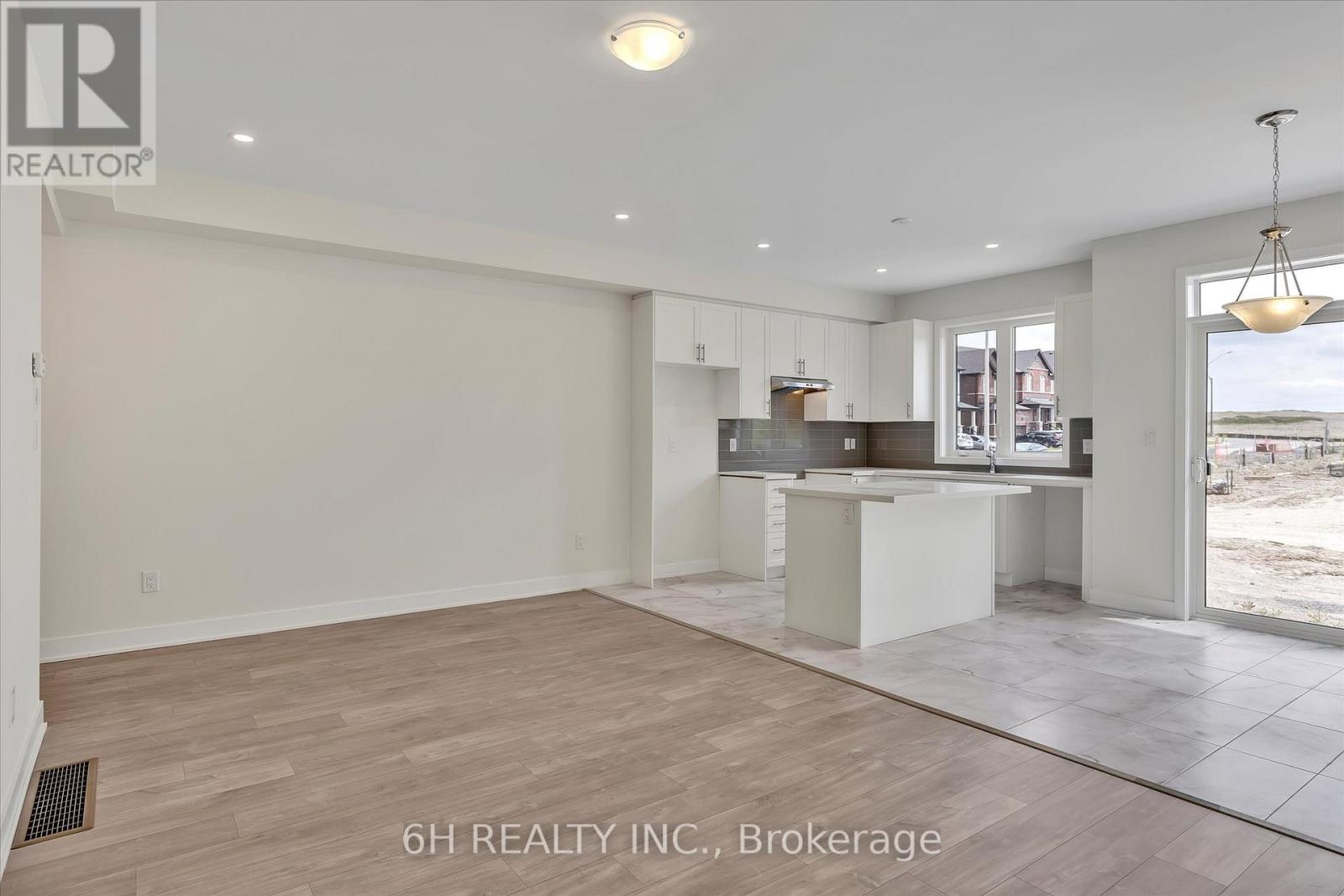145 Pike Street, Peterborough, Ontario  K9K 0J5 - Photo 22 - X12407726