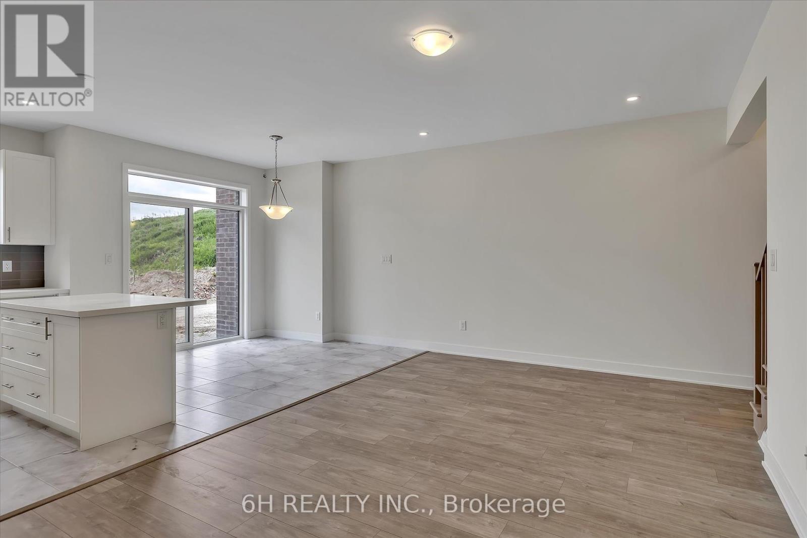 145 Pike Street, Peterborough, Ontario  K9K 0J5 - Photo 8 - X12407726
