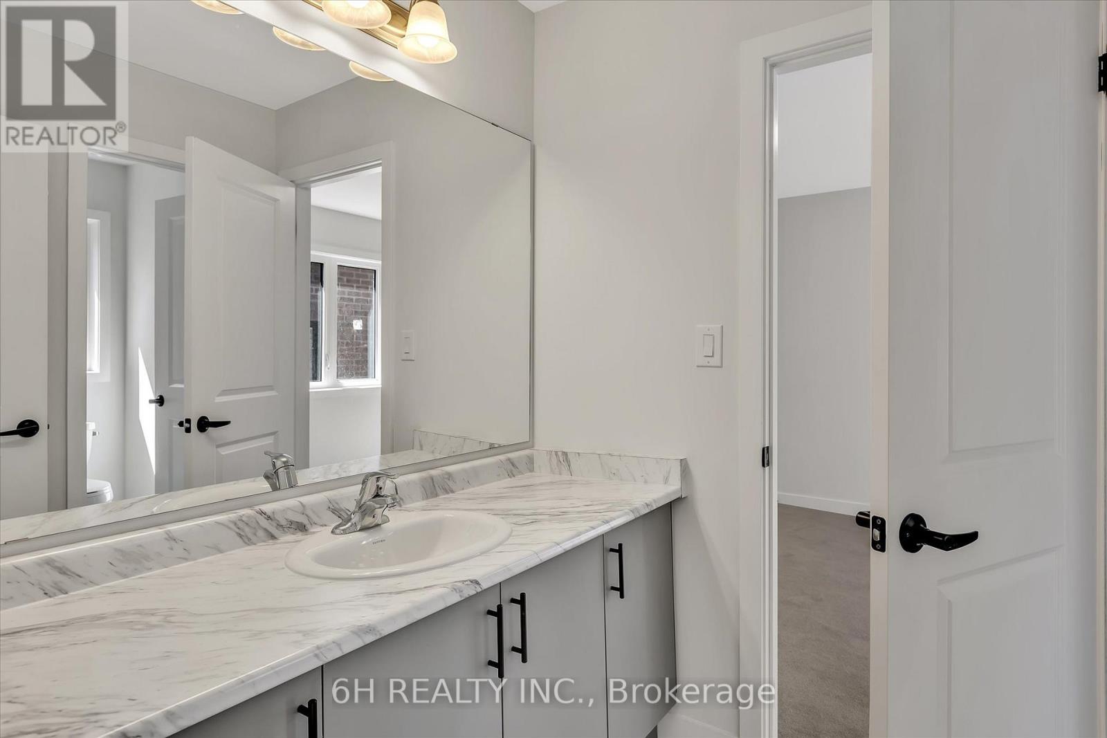 329 O'toole Crescent, Peterborough, Ontario  K9K 0J4 - Photo 27 - X12407728