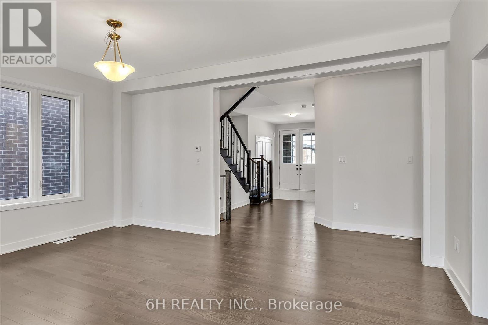 329 O'toole Crescent, Peterborough, Ontario  K9K 0J4 - Photo 7 - X12407728