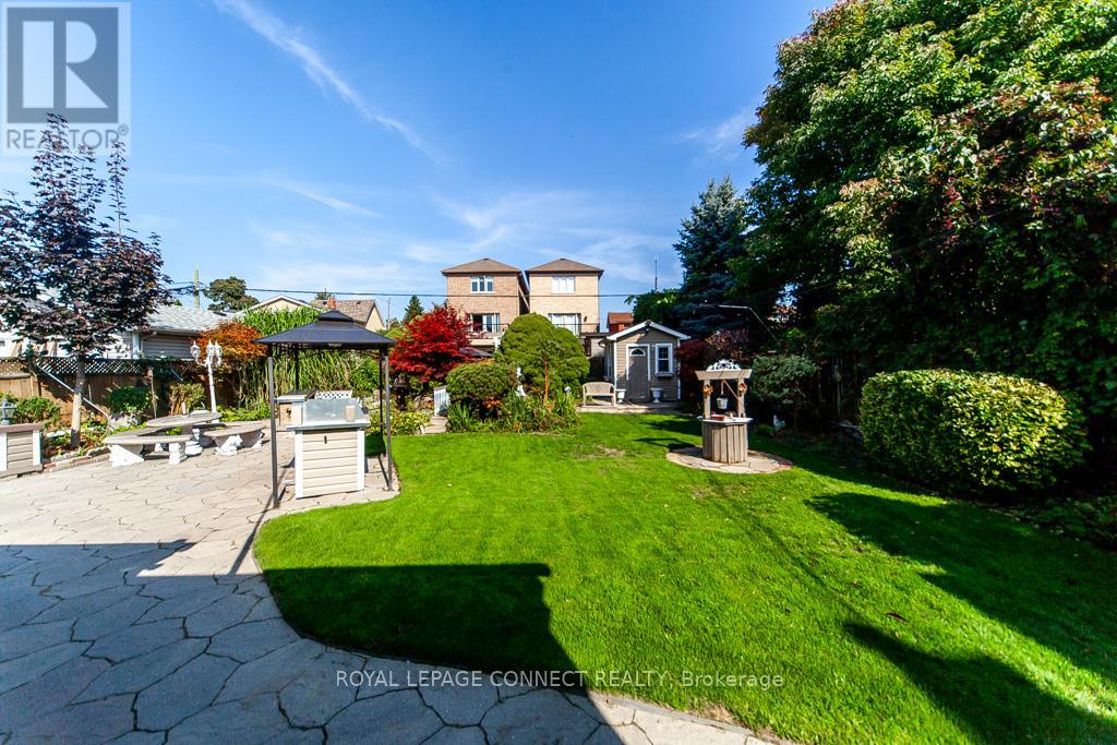 30 East Drive E, Toronto, Ontario  M6N 2N7 - Photo 39 - W12407772