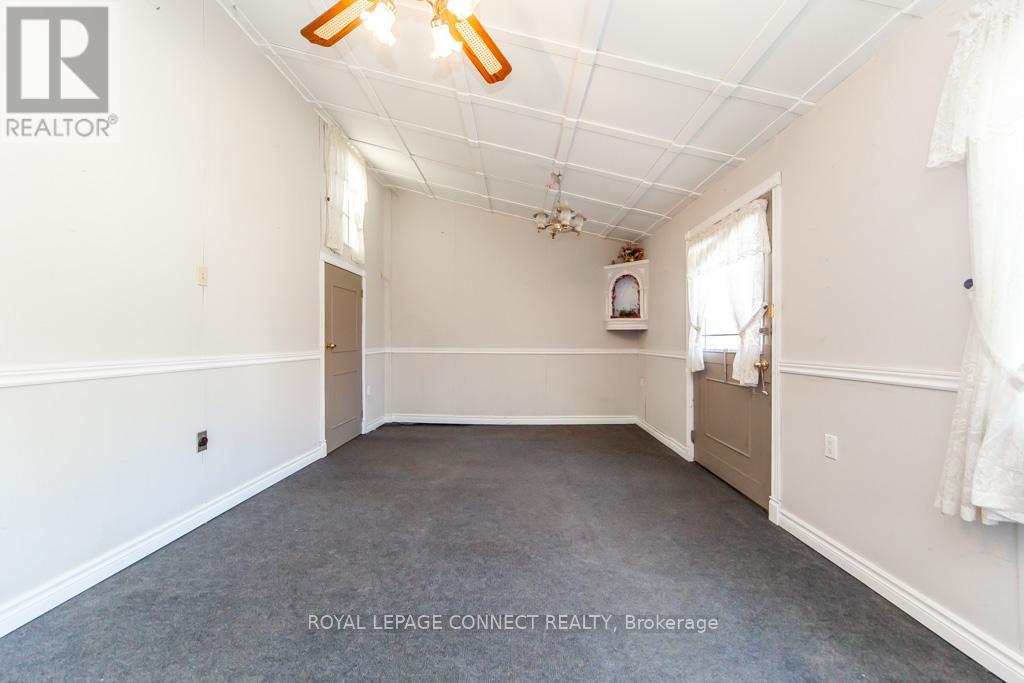 30 East Drive E, Toronto, Ontario  M6N 2N7 - Photo 20 - W12407772