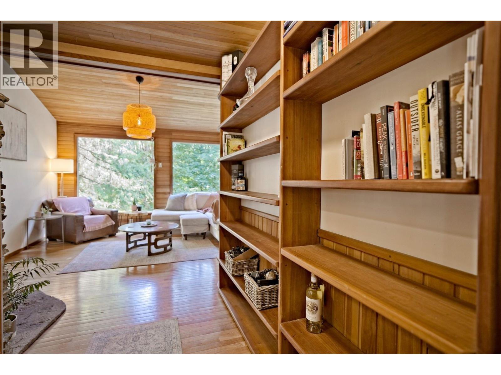 187 S Warbler Road, Galiano Island, British Columbia  V0N 1P0 - Photo 4 - R3047187