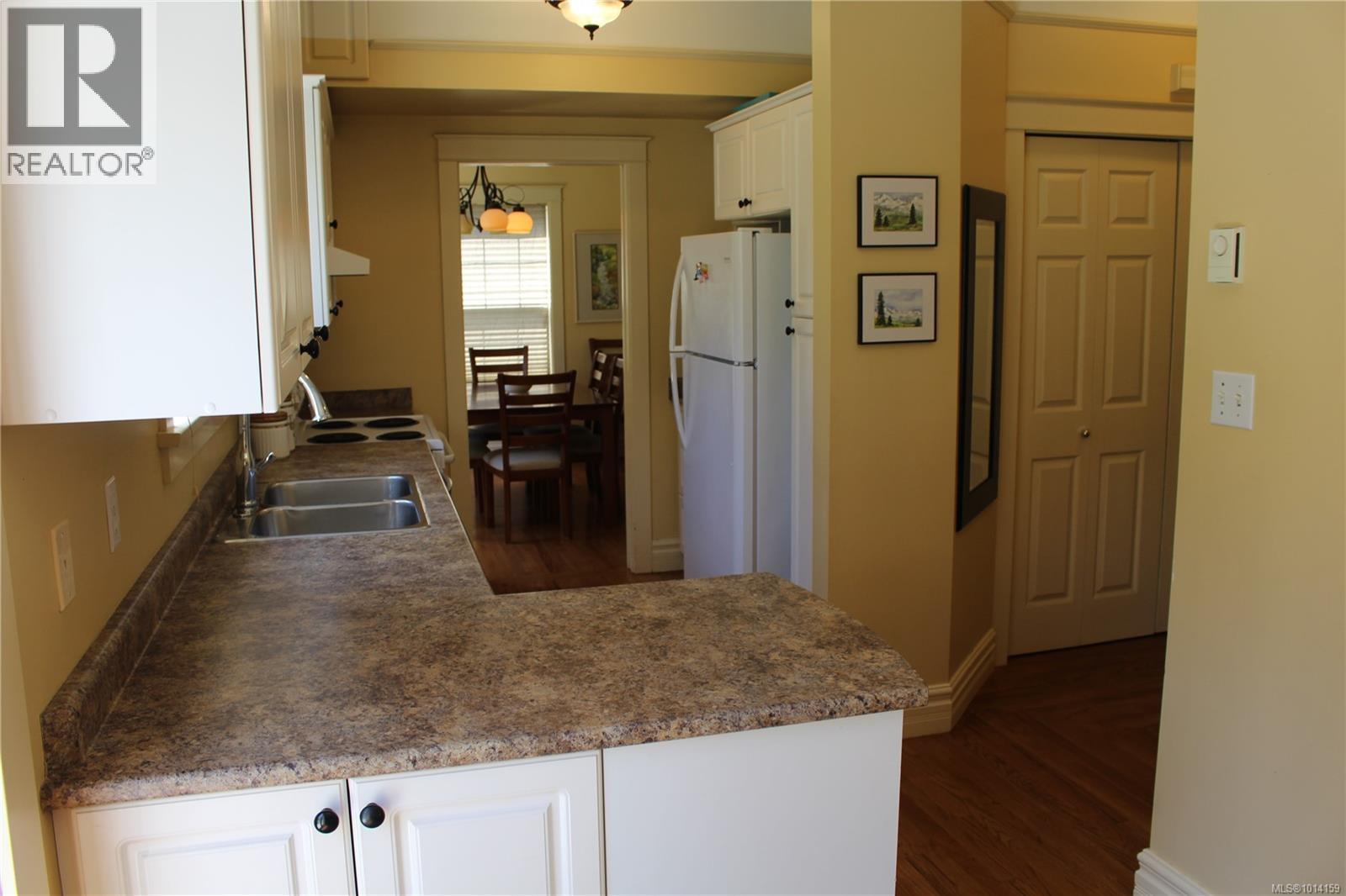 1046 St. Charles St, Victoria, British Columbia  V8S 3P6 - Photo 14 - 1014159