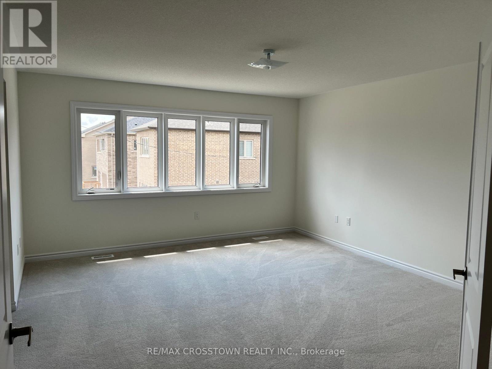 1099 Cole Street, Innisfil, Ontario  L9S 0J9 - Photo 3 - N12407832