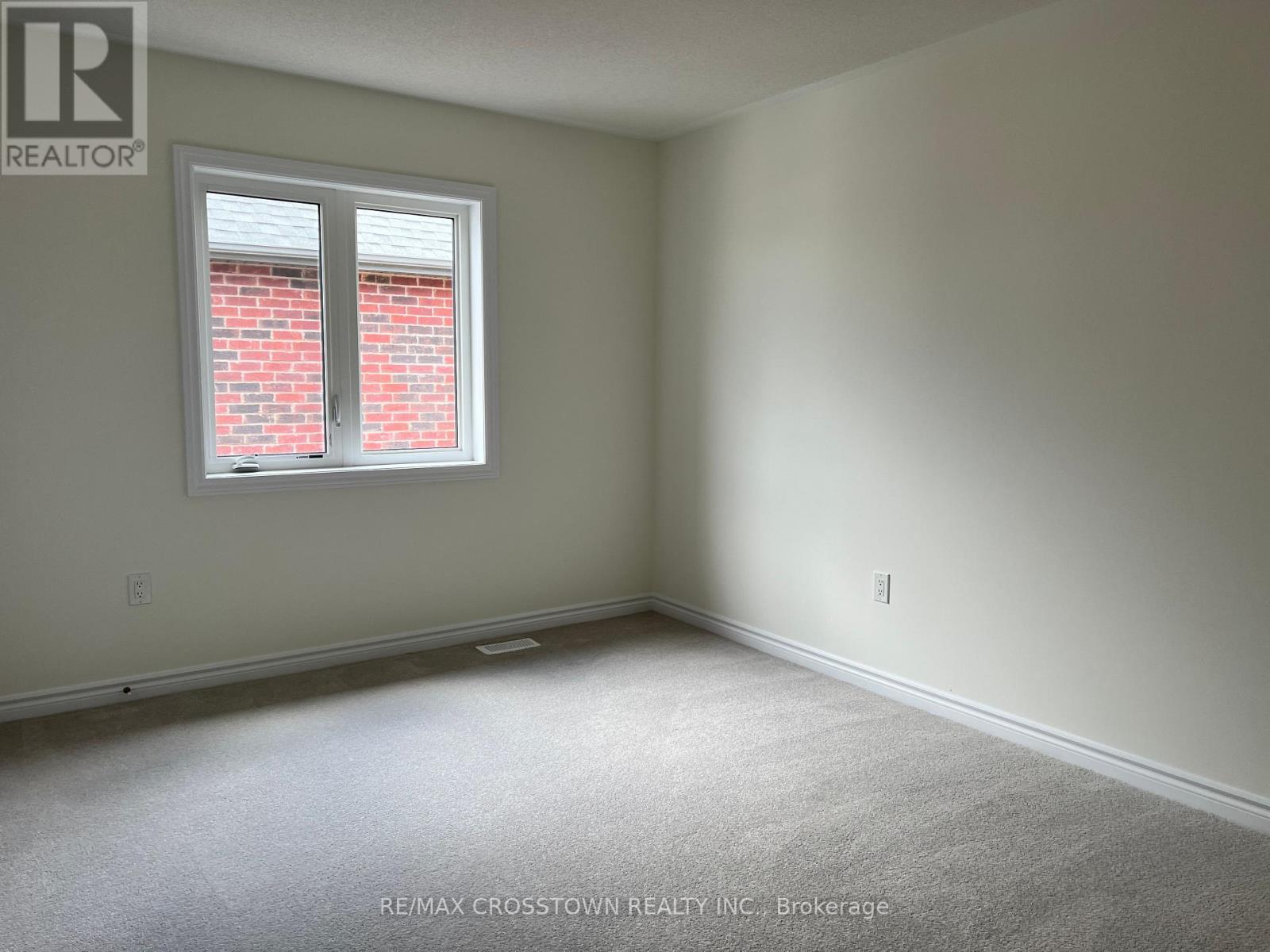 1099 Cole Street, Innisfil, Ontario  L9S 0J9 - Photo 6 - N12407832