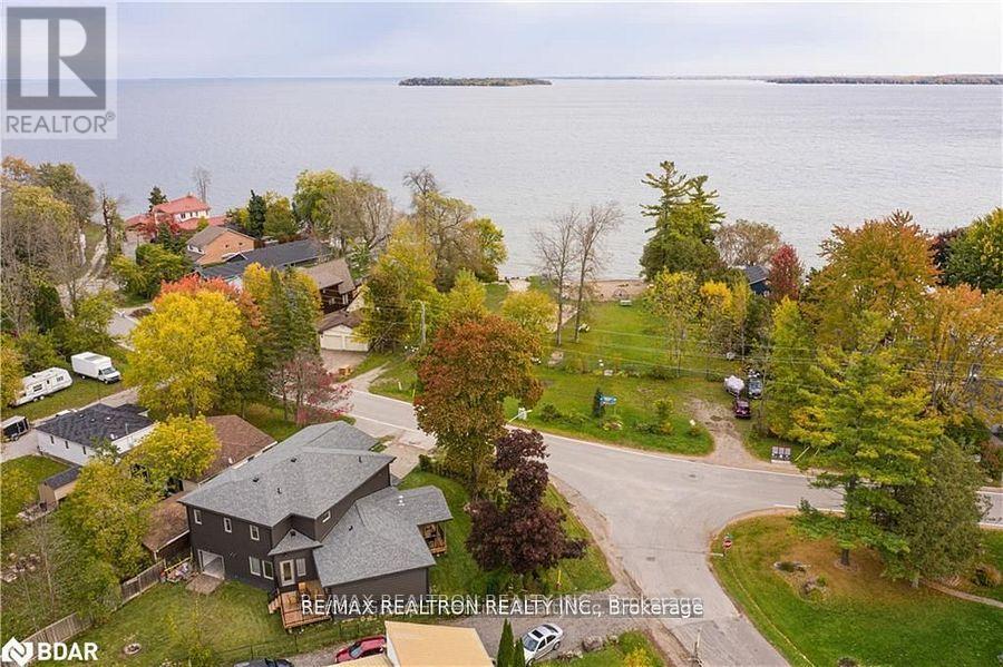 2439 Wallace Avenue, Innisfil, Ontario  L9S 2G5 - Photo 12 - N12407843