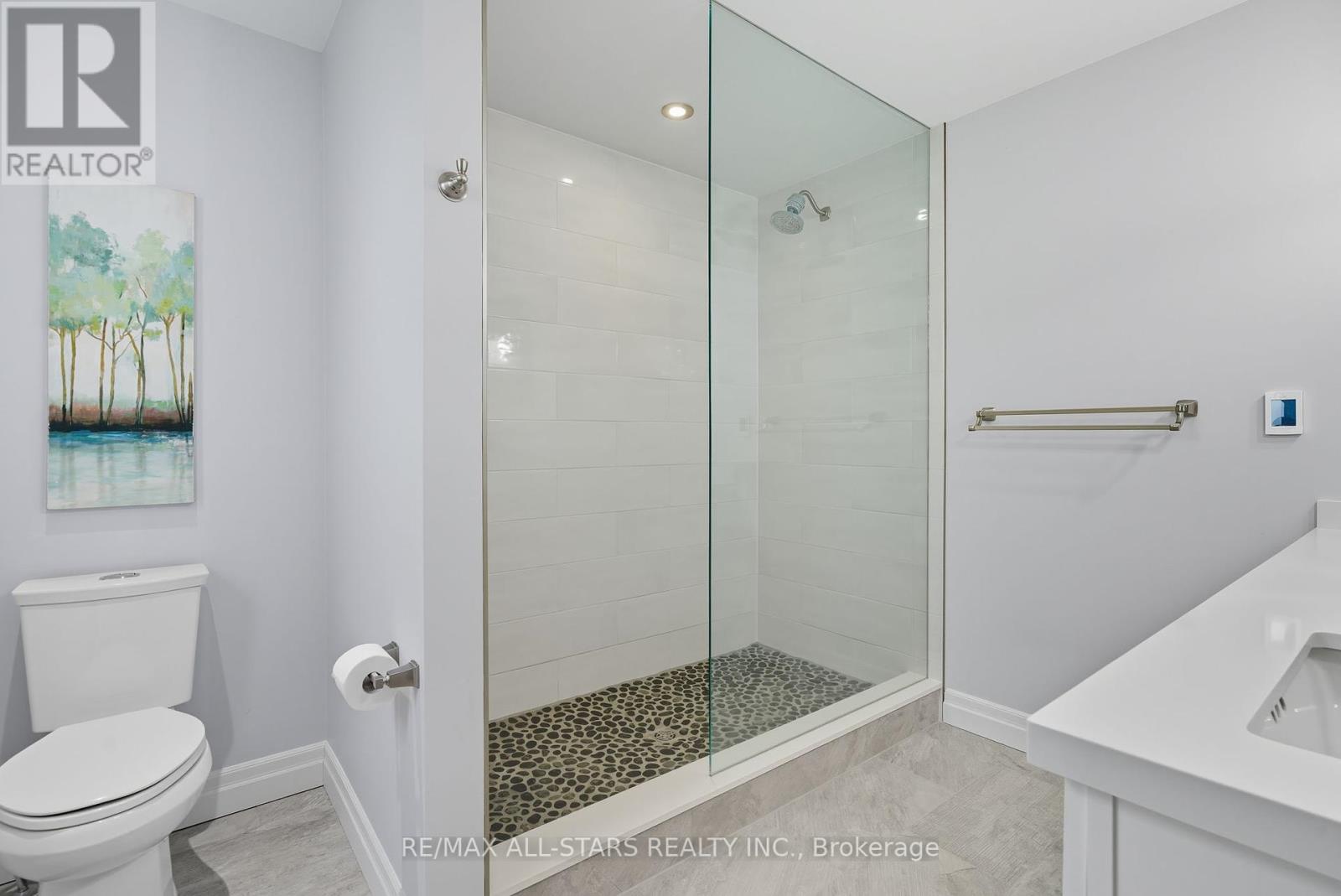 29 Patrick Drive, Aurora, Ontario  L4G 2A6 - Photo 20 - N12407866