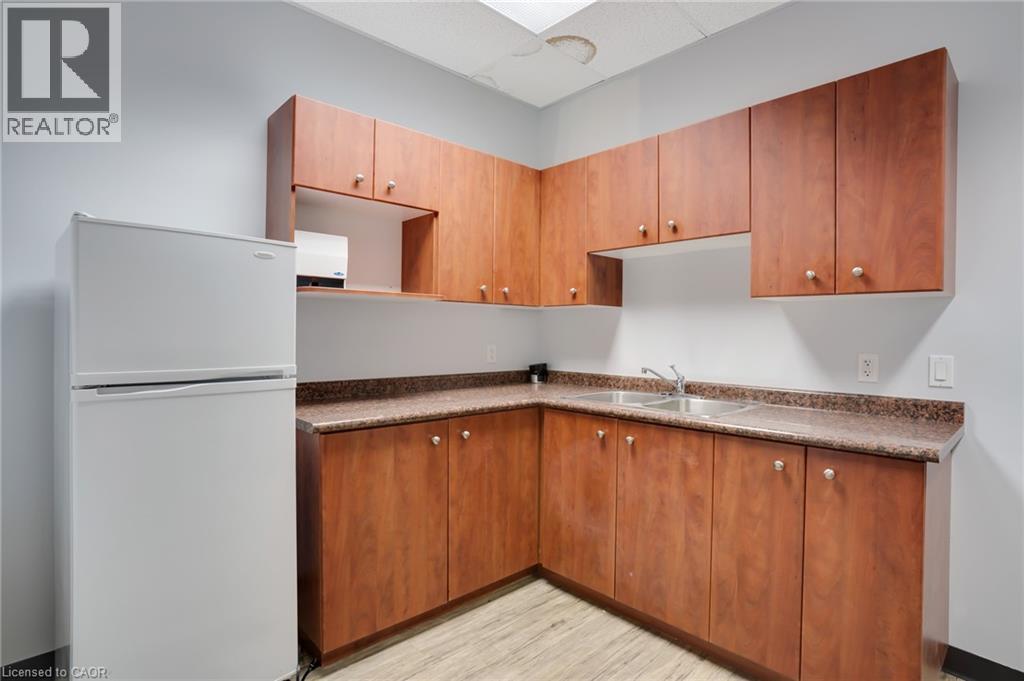 44 Saltsman Drive Unit# 3, Cambridge, Ontario  N3H 4R7 - Photo 10 - 40767497