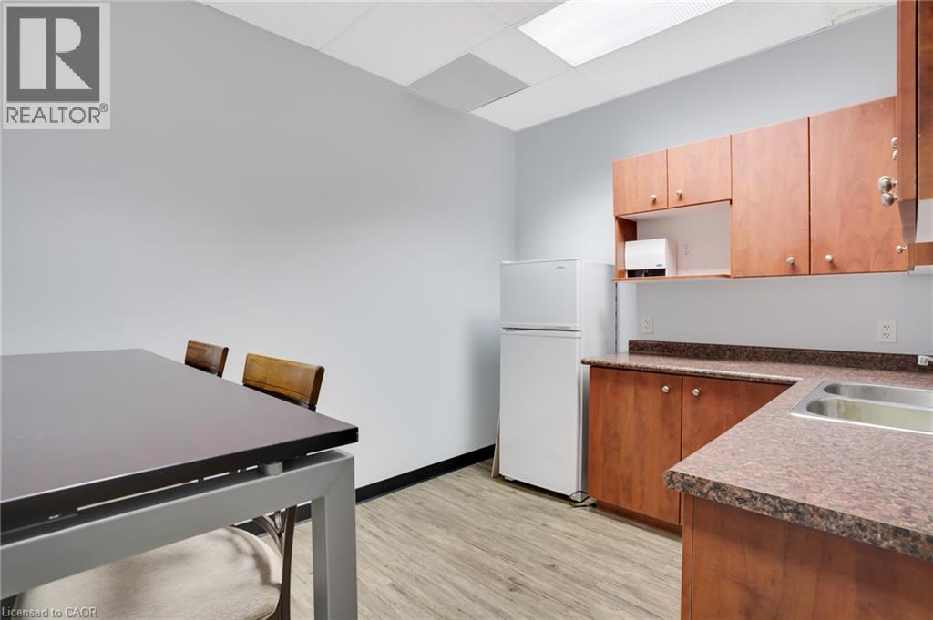 44 Saltsman Drive Unit# 3, Cambridge, Ontario  N3H 4R7 - Photo 11 - 40767497