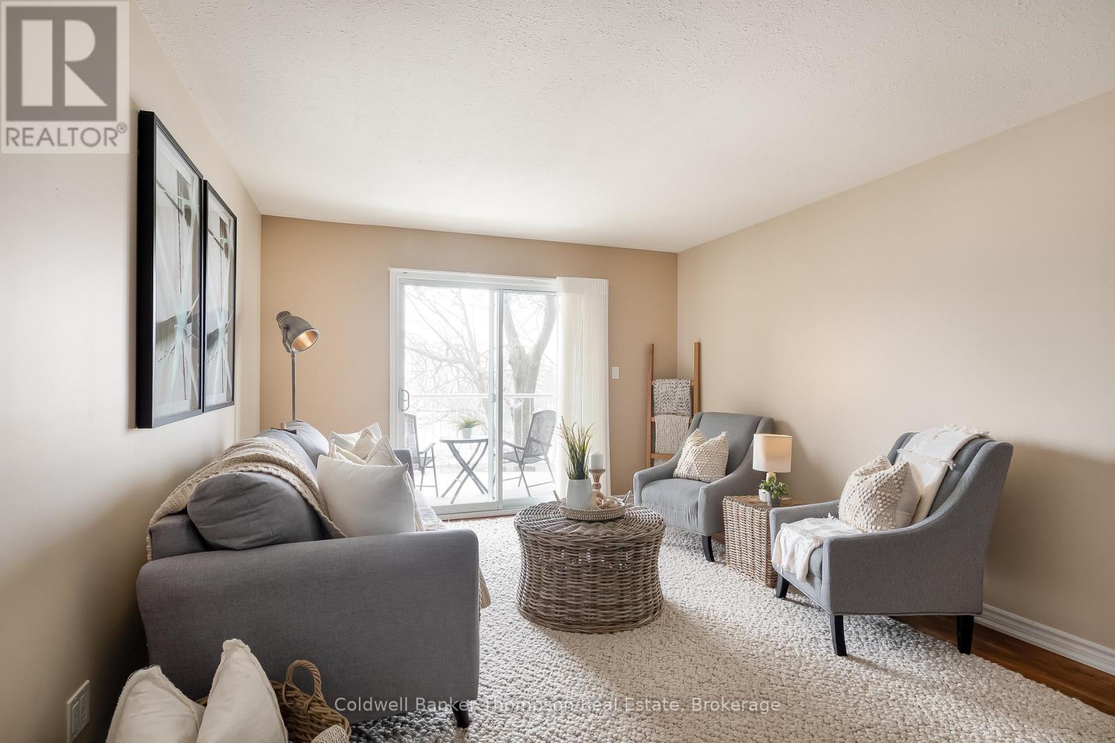 203 - 31 Dairy Lane, Huntsville, Ontario  P1H 2L7 - Photo 11 - X12407890