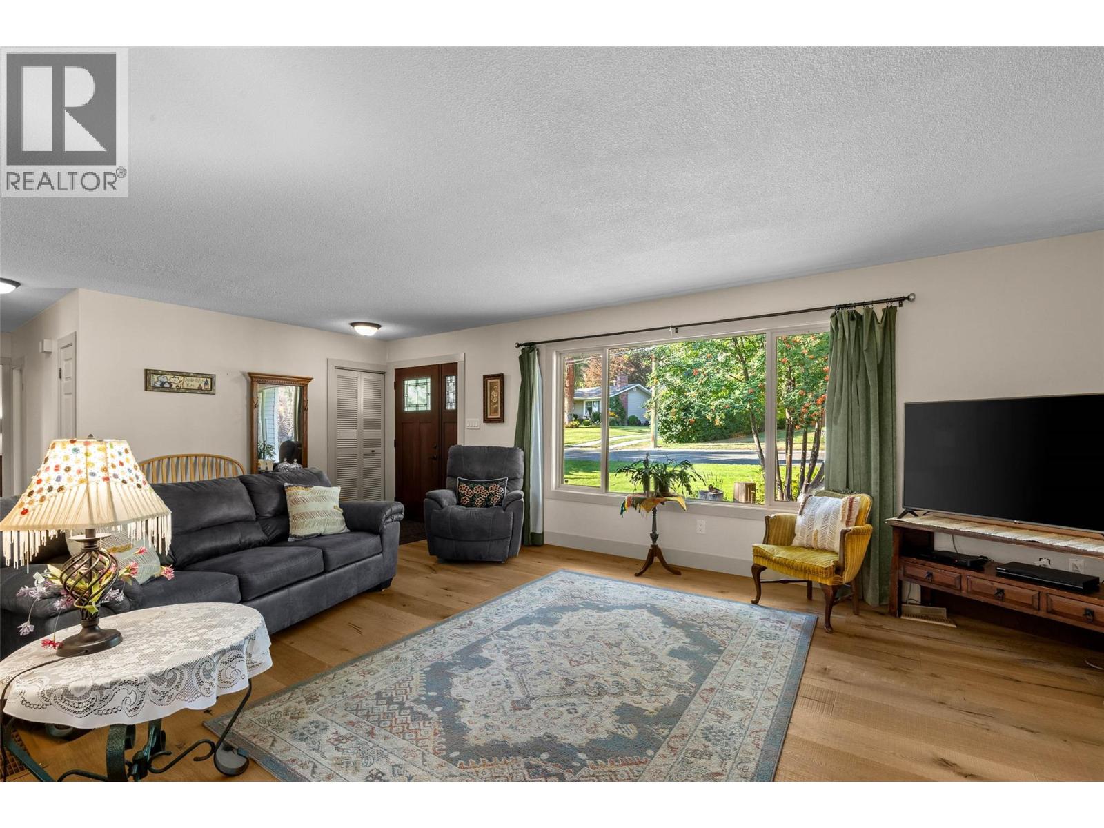 1926 Greaves Avenue, Merritt, British Columbia  V1K 1J3 - Photo 6 - 10363028