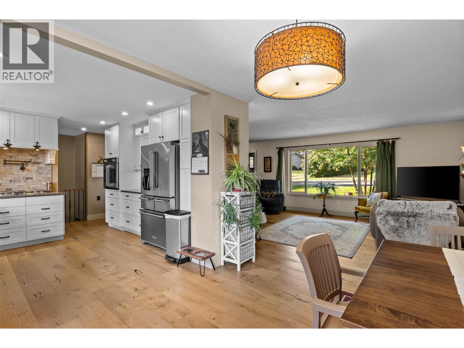 1926 Greaves Avenue, Merritt, British Columbia  V1K 1J3 - Photo 9 - 10363028