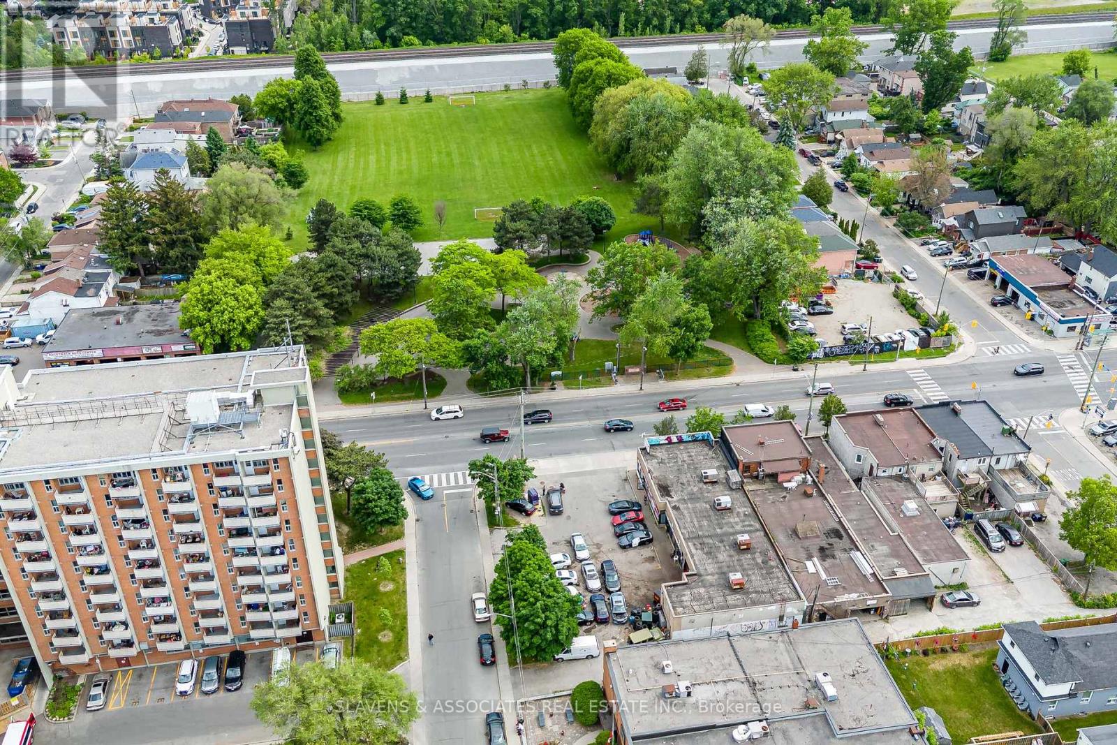 3312 Danforth Avenue, Toronto, Ontario  M1L 1C4 - Photo 2 - E12406468