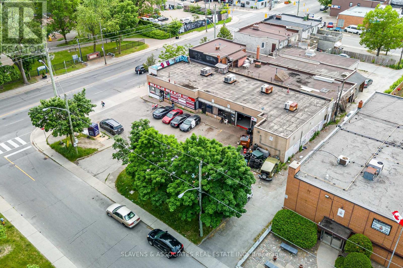 3312 Danforth Avenue, Toronto, Ontario  M1L 1C4 - Photo 3 - E12406468