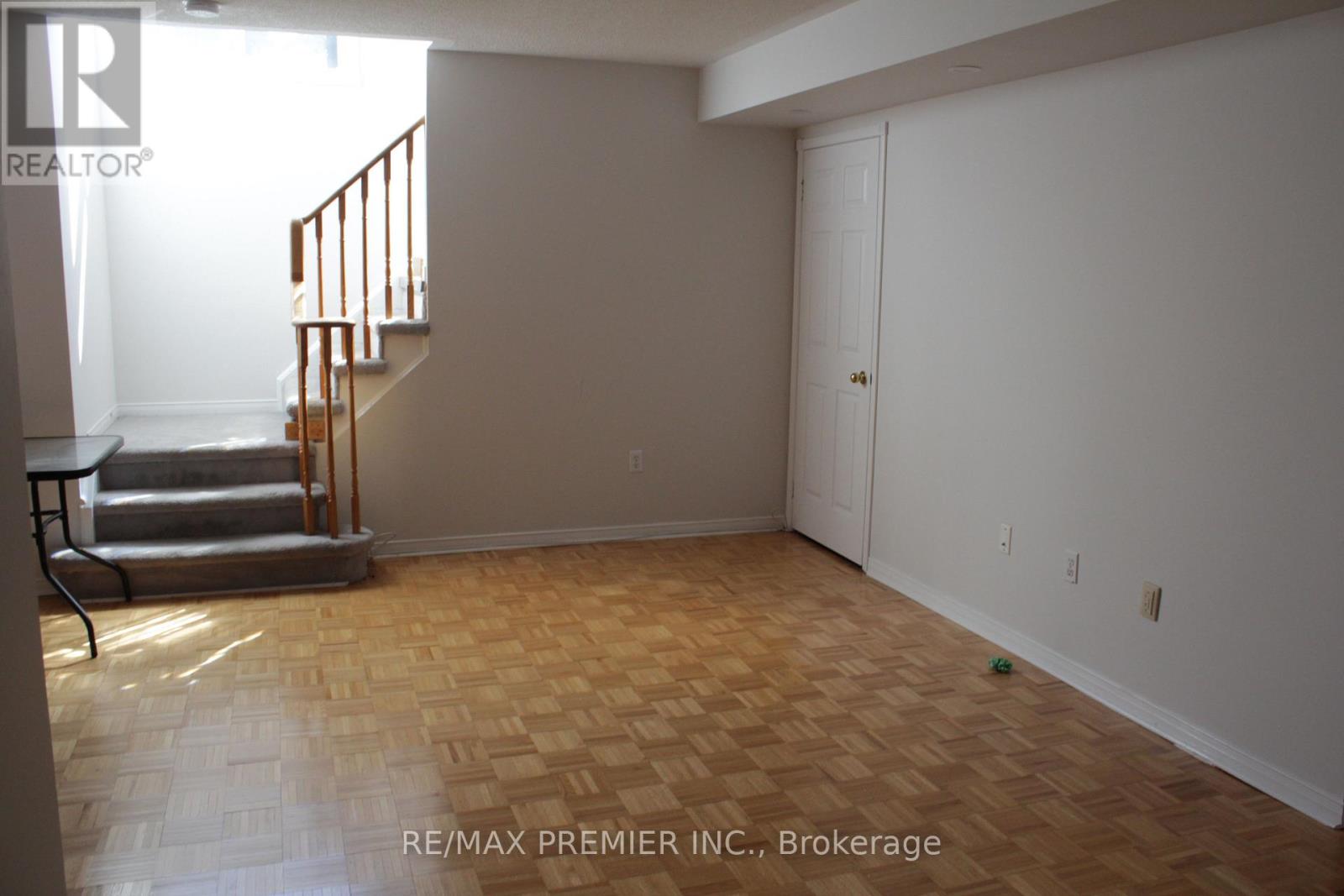 164 Royal Valley Drive, Caledon, Ontario  L7C 1B7 - Photo 19 - W12407846