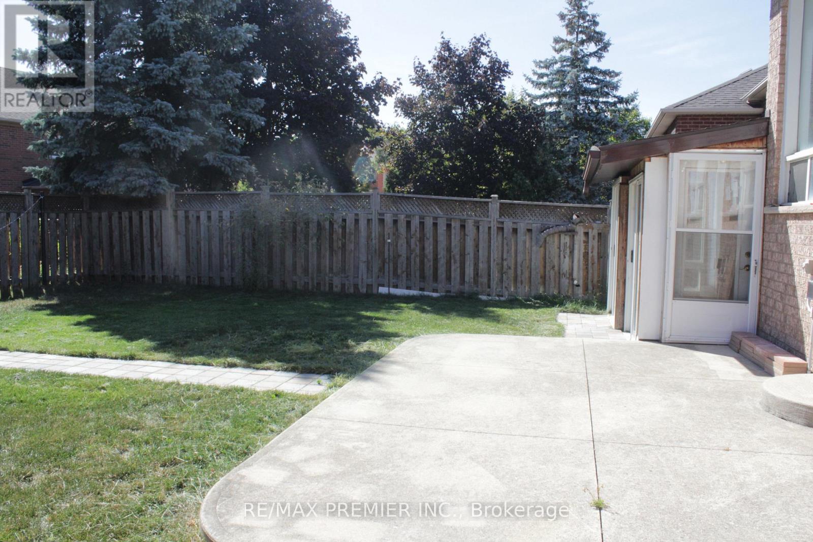 164 Royal Valley Drive, Caledon, Ontario  L7C 1B7 - Photo 27 - W12407846