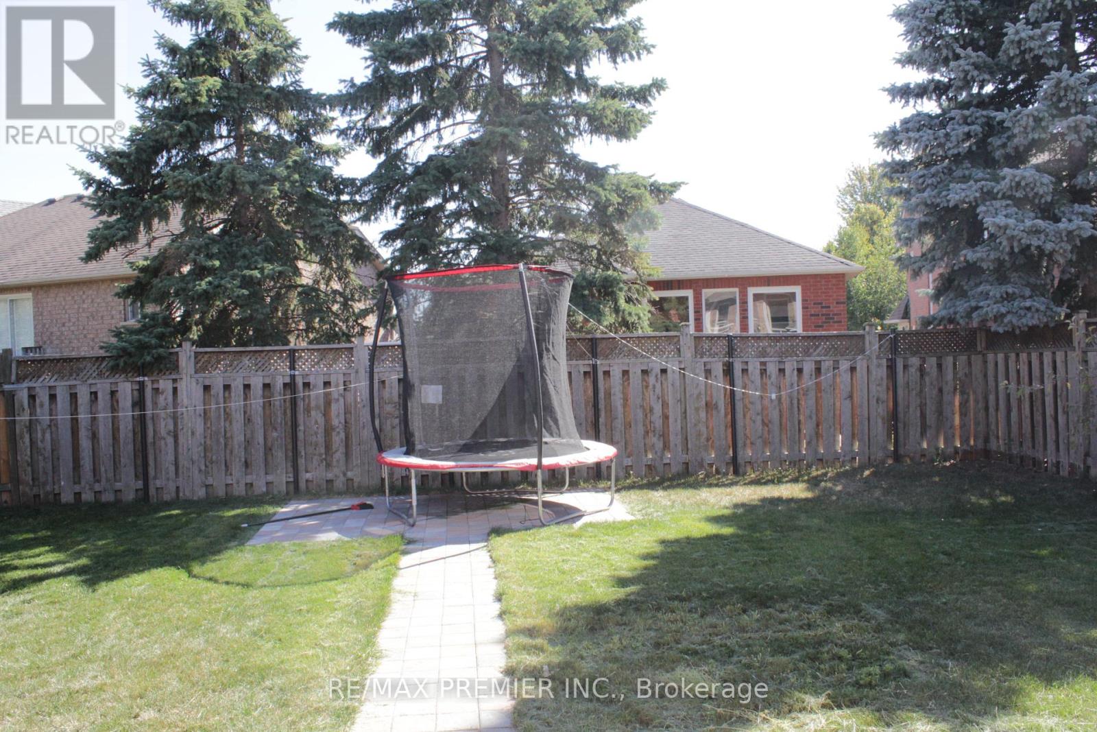 164 Royal Valley Drive, Caledon, Ontario  L7C 1B7 - Photo 30 - W12407846