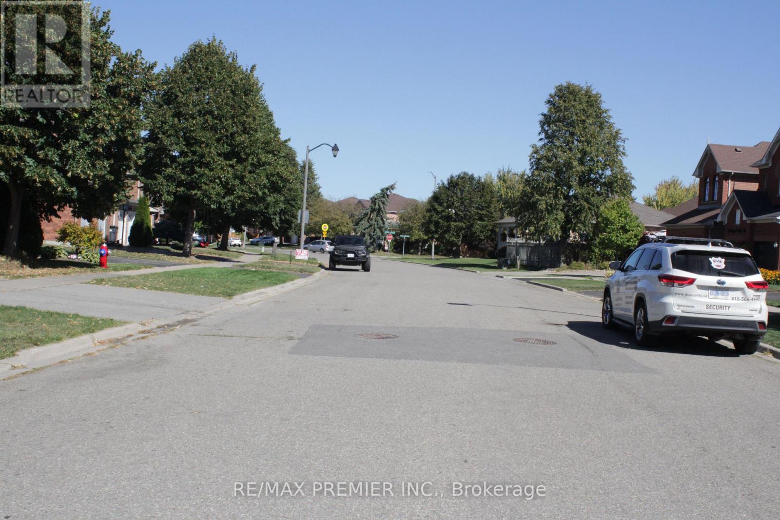 164 Royal Valley Drive, Caledon, Ontario  L7C 1B7 - Photo 33 - W12407846