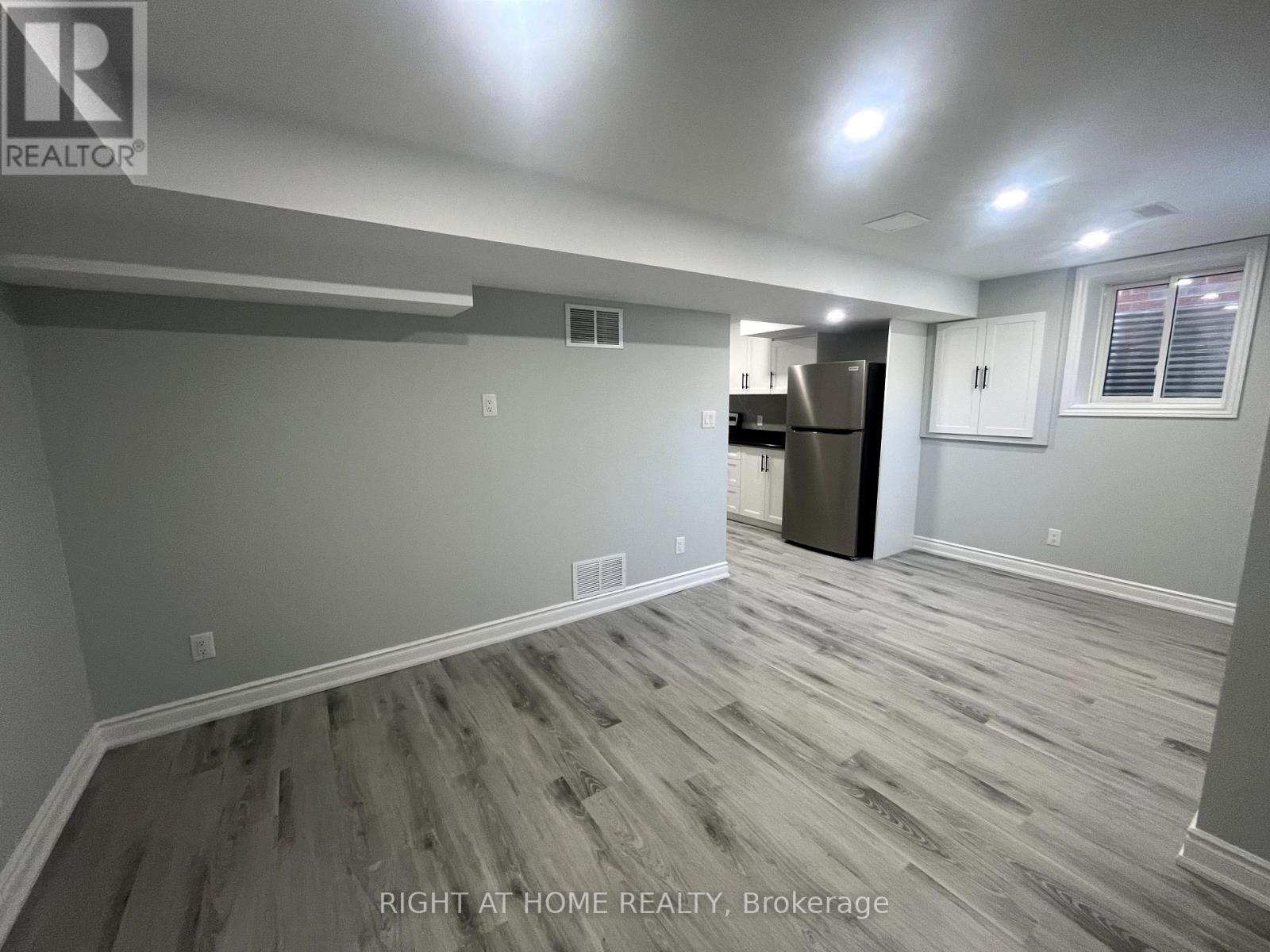 Basement - 22 Amboise Crescent, Brampton, Ontario  L7A 2R2 - Photo 10 - W12407867