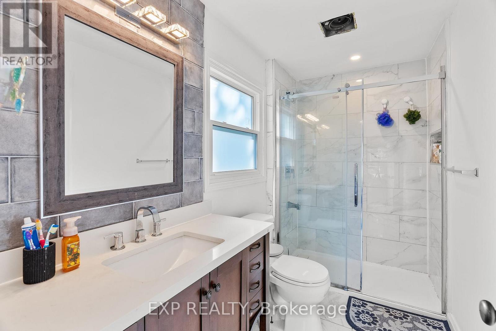 9 Ann Street, Lambton Shores, Ontario  N0N 1J0 - Photo 23 - X12407911
