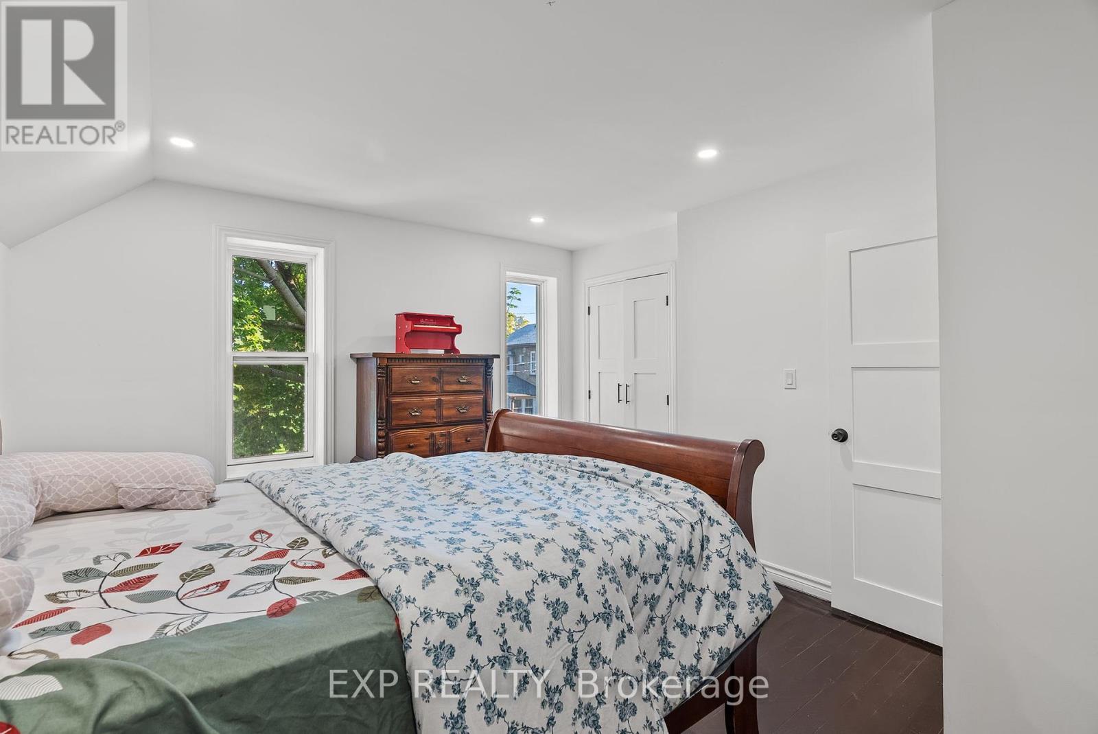 9 Ann Street, Lambton Shores, Ontario  N0N 1J0 - Photo 32 - X12407911