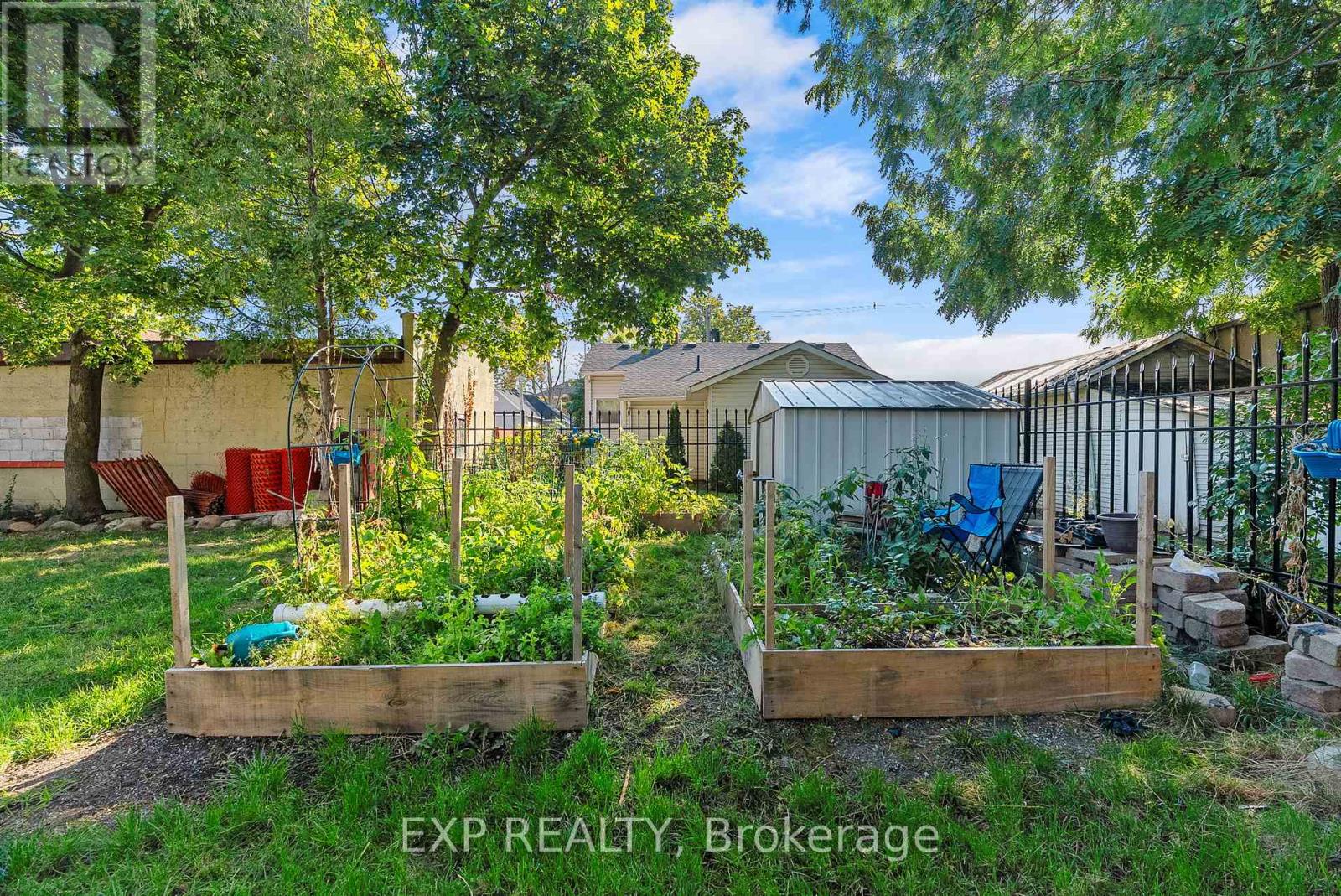 9 Ann Street, Lambton Shores, Ontario  N0N 1J0 - Photo 36 - X12407911