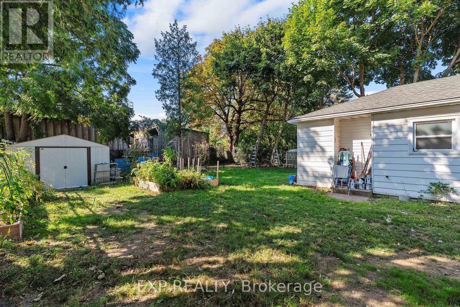 9 Ann Street, Lambton Shores, Ontario  N0N 1J0 - Photo 37 - X12407911
