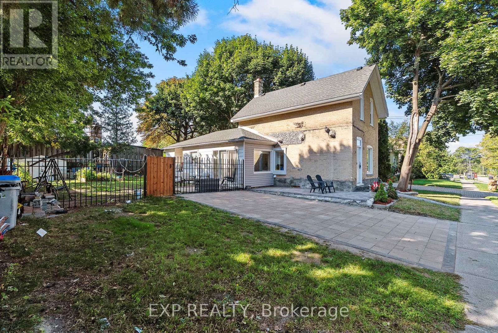 9 Ann Street, Lambton Shores, Ontario  N0N 1J0 - Photo 41 - X12407911