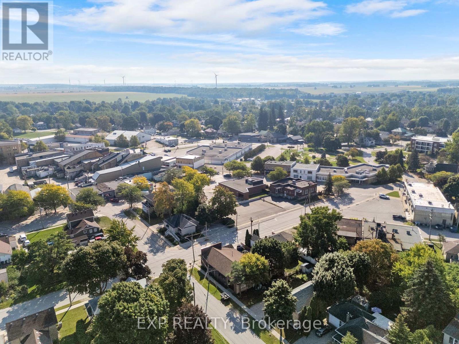 9 Ann Street, Lambton Shores, Ontario  N0N 1J0 - Photo 44 - X12407911